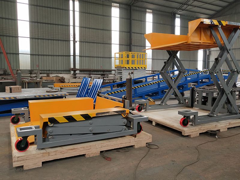 New double scissors moving lifting platform